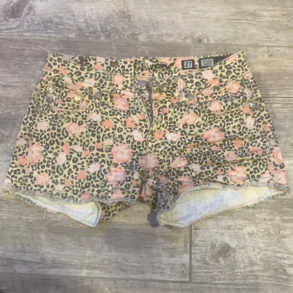 Miss me leopard shorts